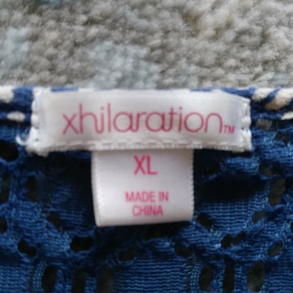 Xhilaration Open Accent Lightweight Romper Size XL - Picture 2 of 10